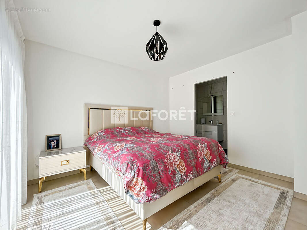 Maison à ROMANS-SUR-ISERE