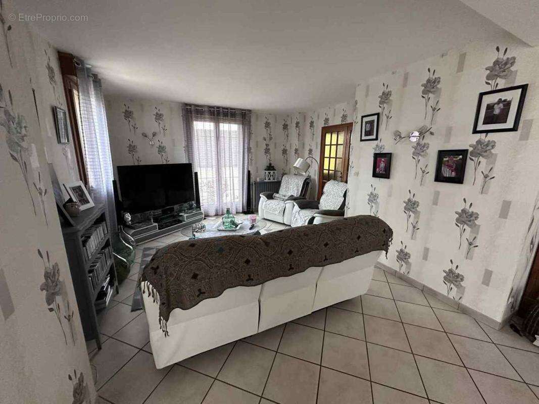 Maison à LE GUE-DE-LA-CHAINE