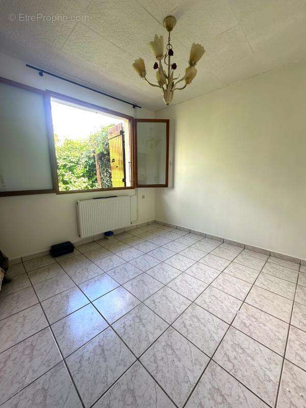 Maison à VILLEFONTAINE