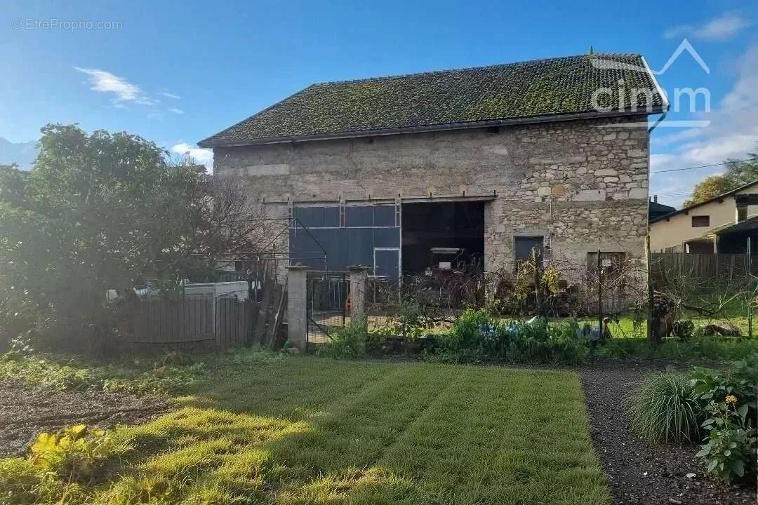 Maison à LA TERRASSE