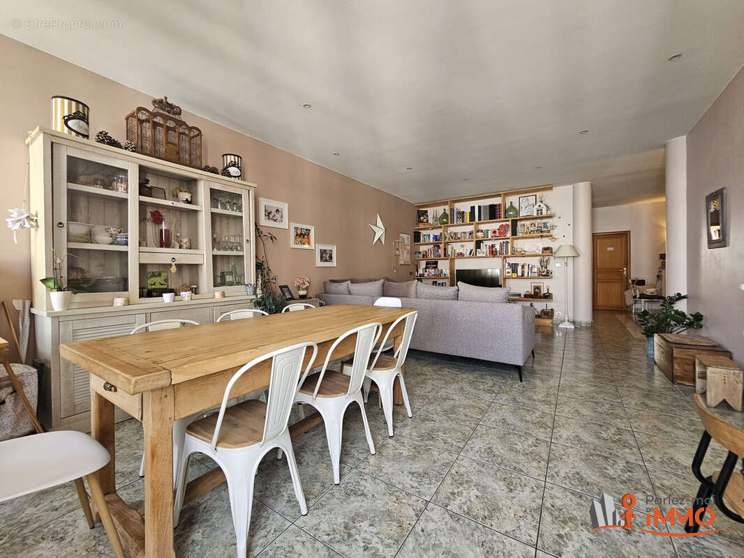 Appartement 123 m² à Saint-Etienne  - photo 4