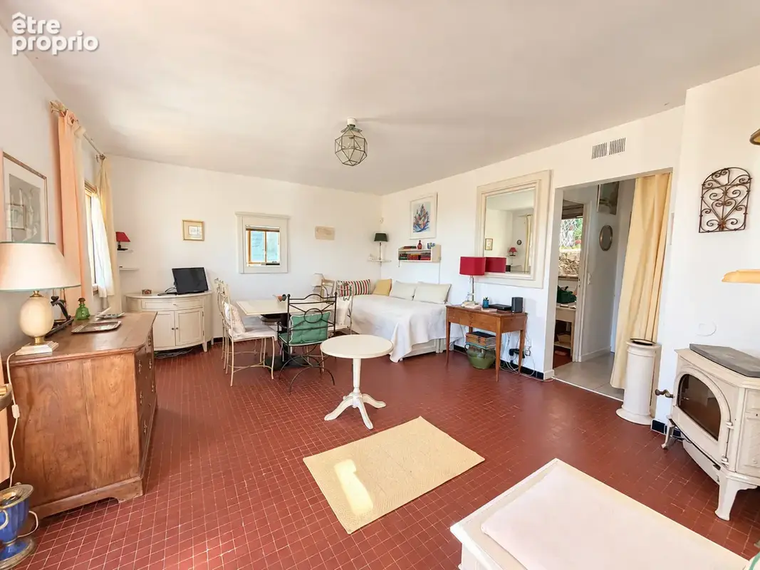 Charmante maison type trois pièces avec terrain de 396m2 à Seillans - photo 5