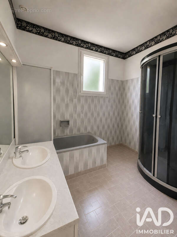 Photo 8 - Maison à YZEURE