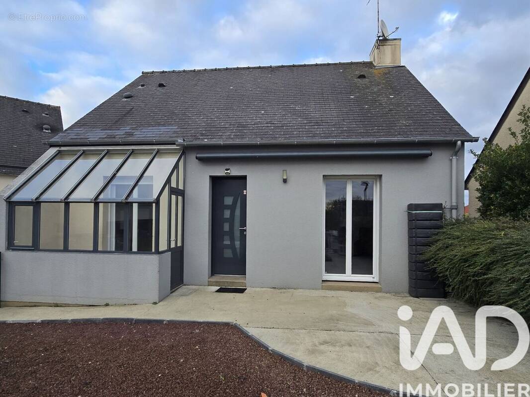 Photo 1 - Maison à LIVRE-SUR-CHANGEON