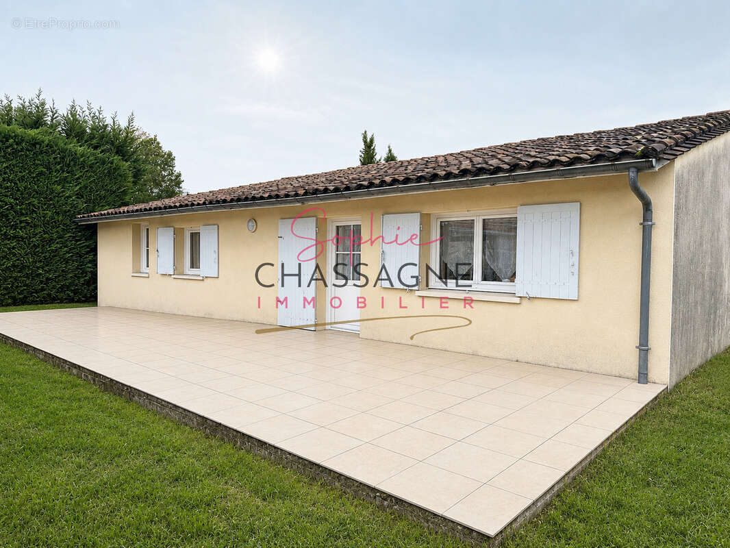 Maison à BRANNE