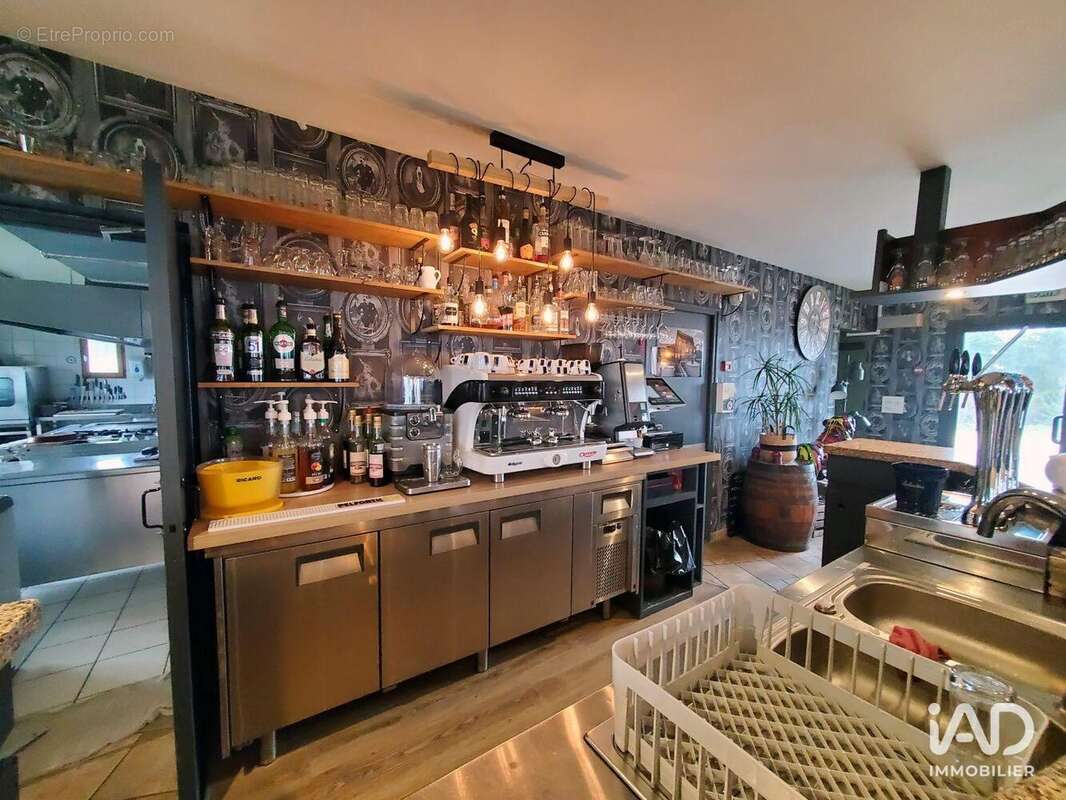 Photo 6 - Commerce à ALBARET-SAINTE-MARIE