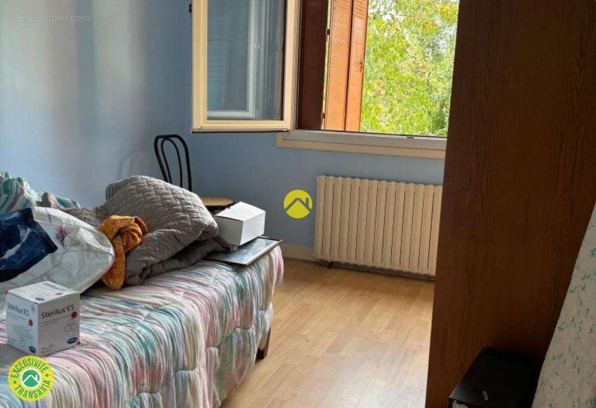 Maison à SAINTE-ALVERE