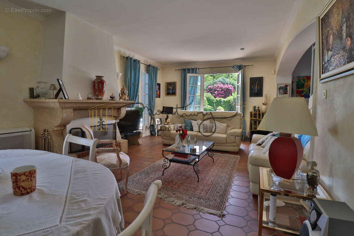 Maison à MILHAUD
