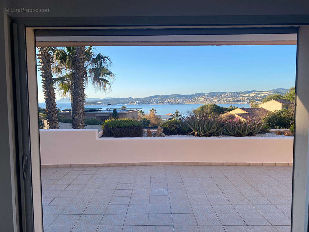 Appartement à SANARY-SUR-MER