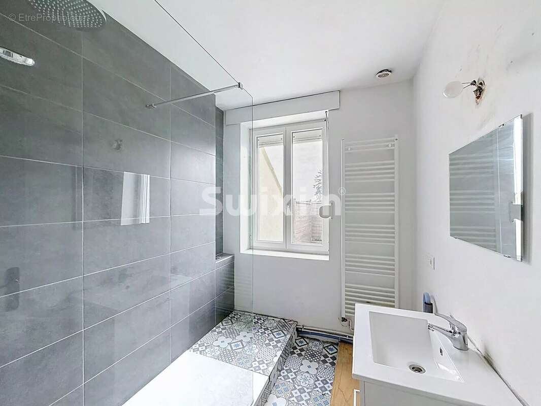 Duplex rénové avec terrasse, jardin et aucune charge de copropriété - photo 7