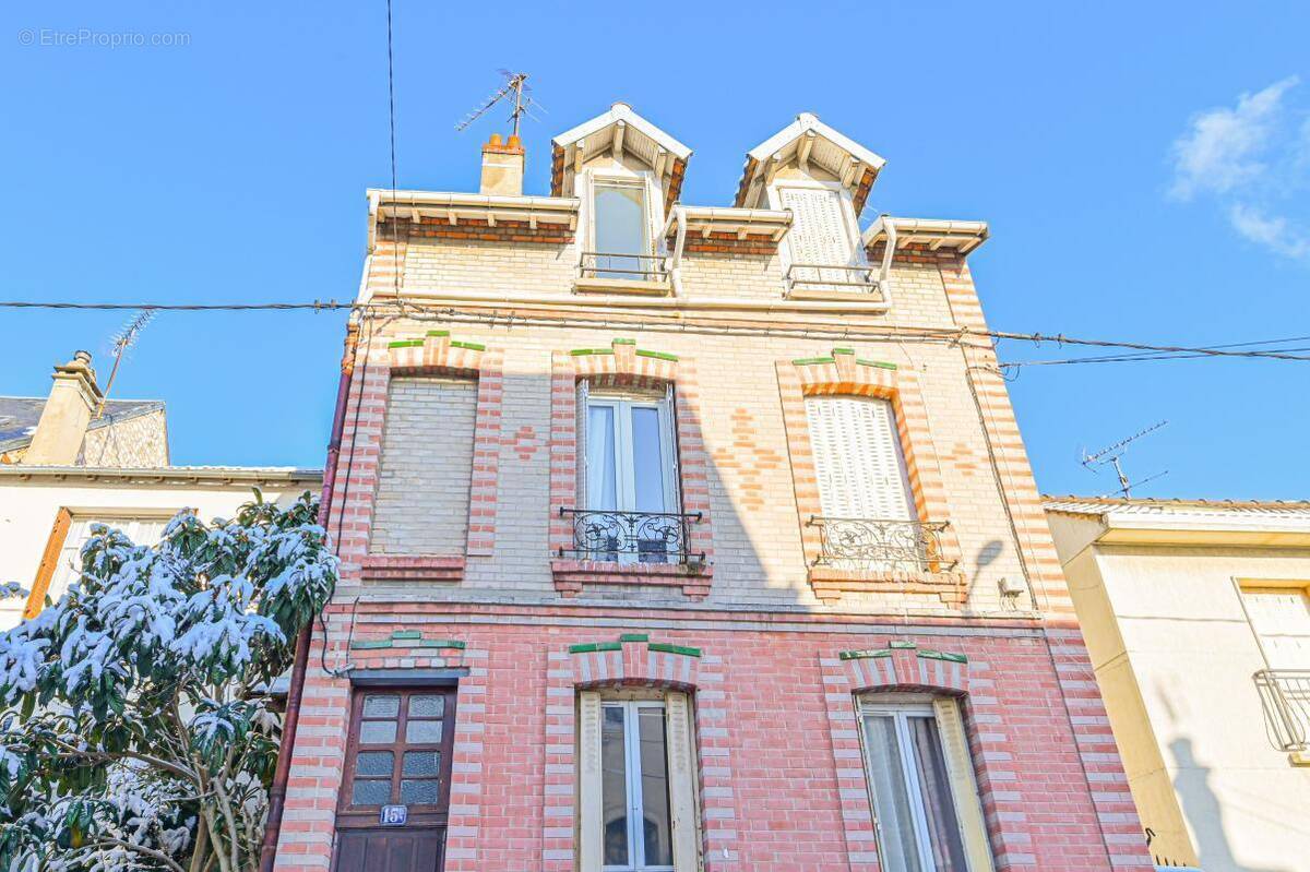 Appartement à COLOMBES