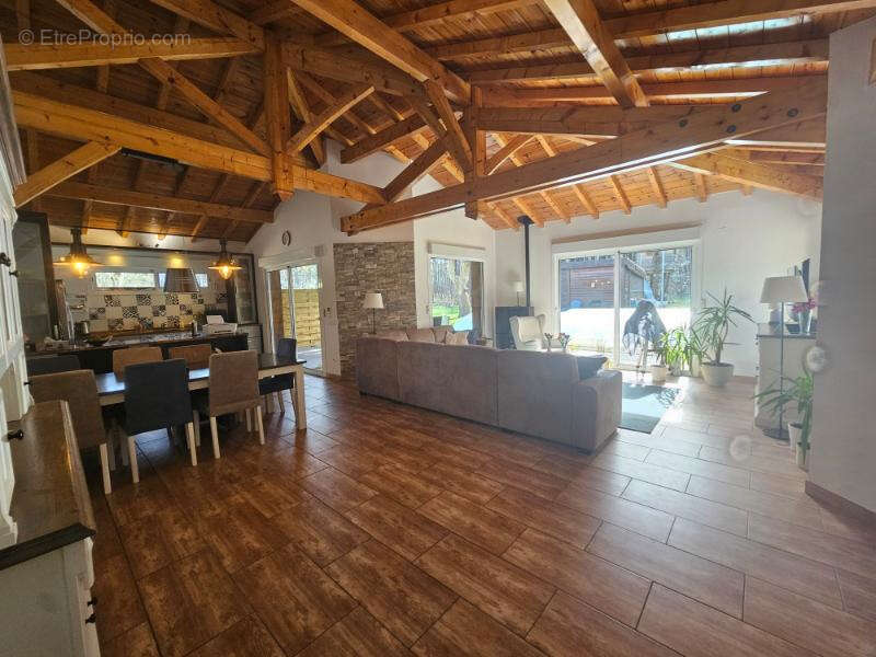 Maison à LEVIGNACQ