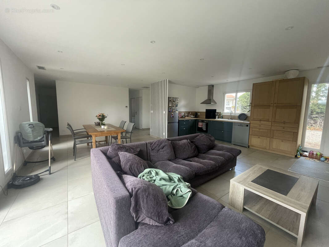 Maison à SAINT-FELIX-DE-LODEZ