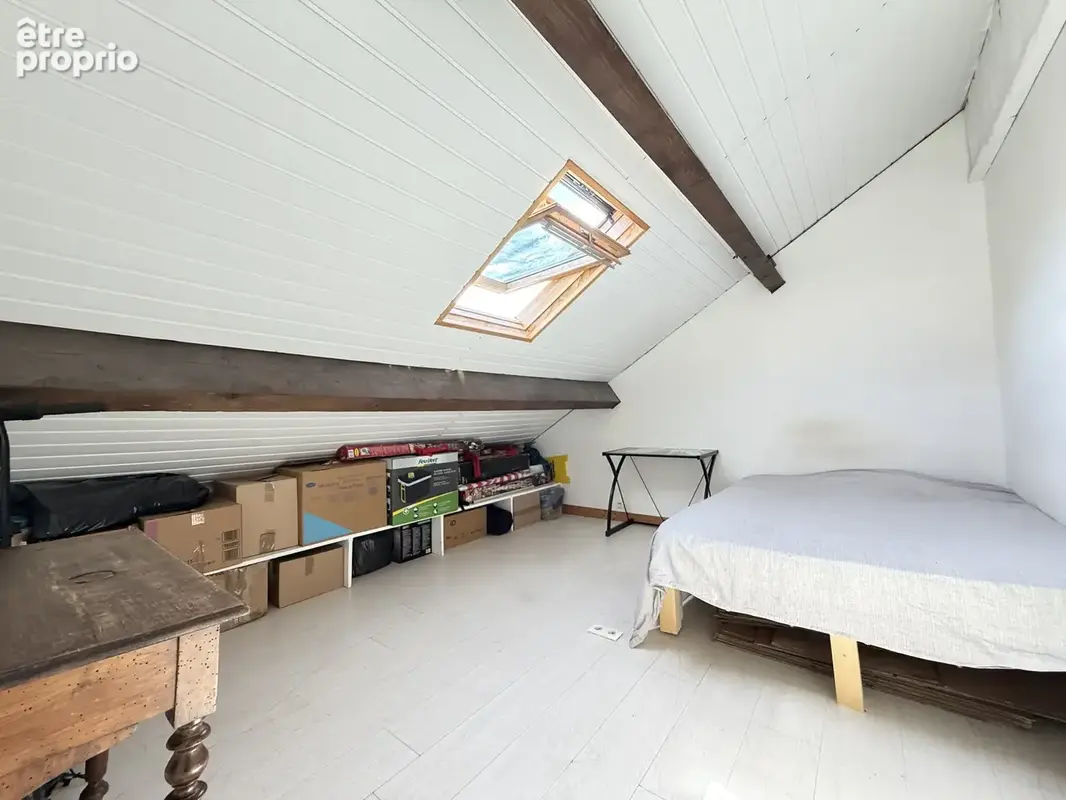 Maison familiale 7 chambres avec terrain   Neuville-sur-Ain - photo 15