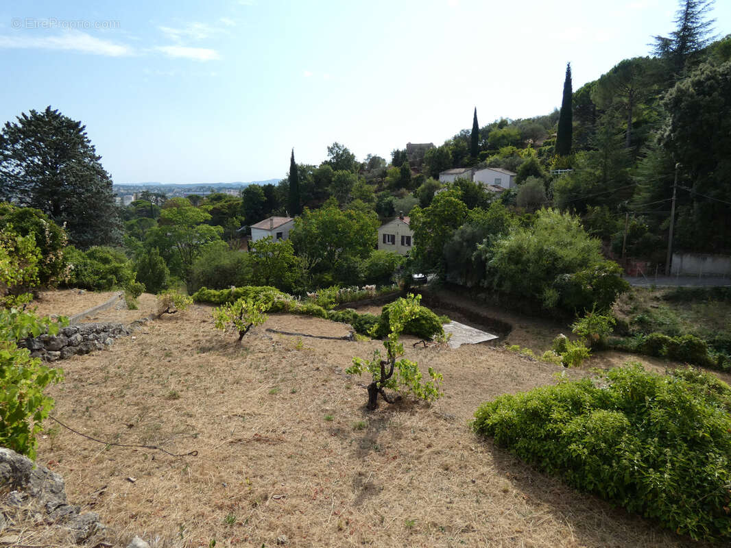 Terrain à ALES