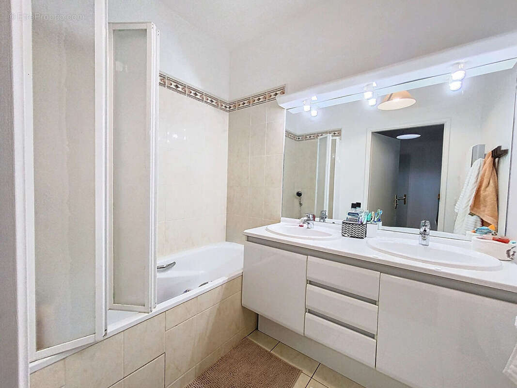 Appartement à SERRIS