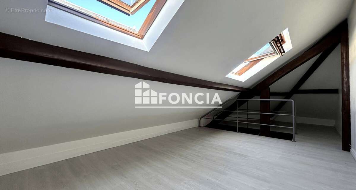 Appartement à MEULAN