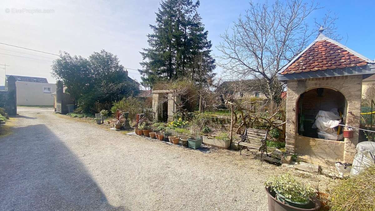 Christophe 07 - Maison à COURCHAPON