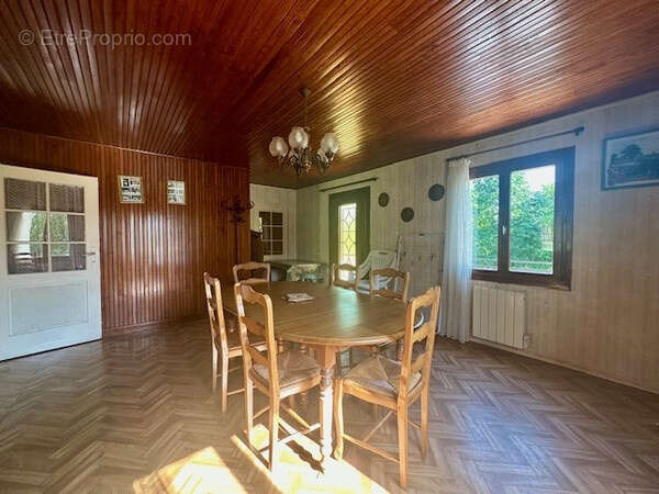 Maison à NEUFCHATEL-EN-BRAY