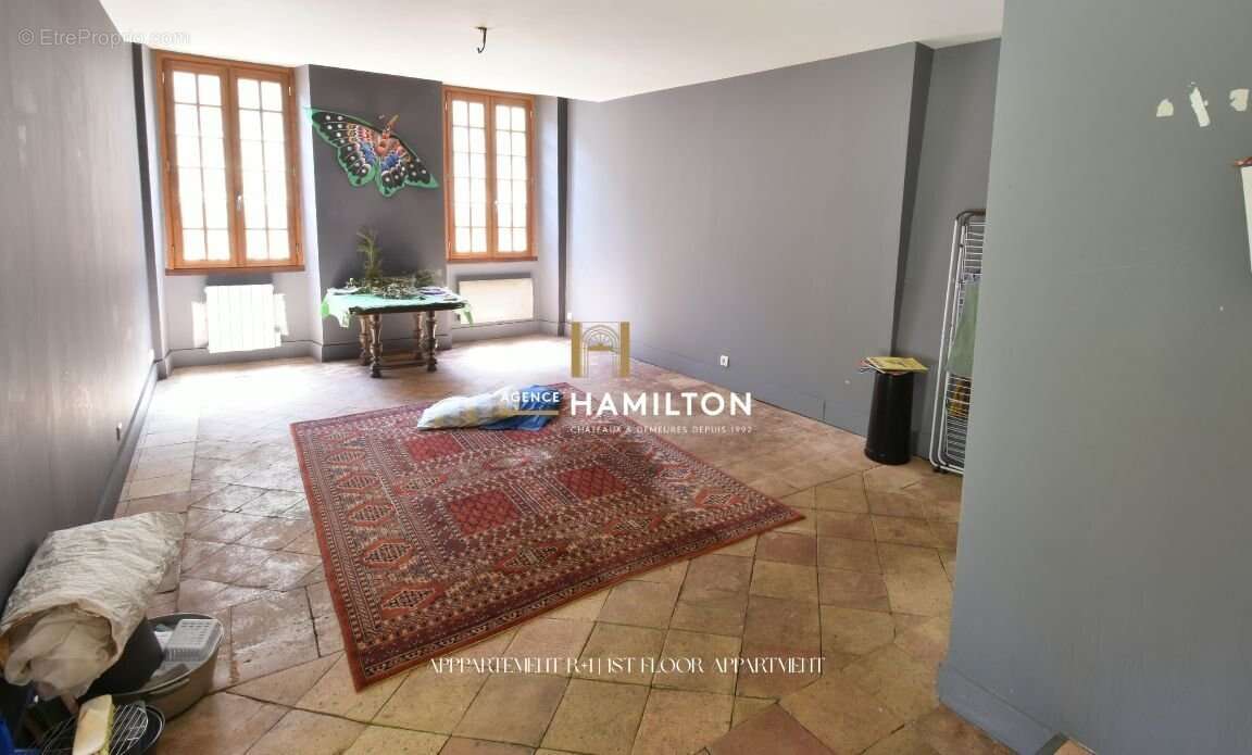 Appartement à CORDES-SUR-CIEL