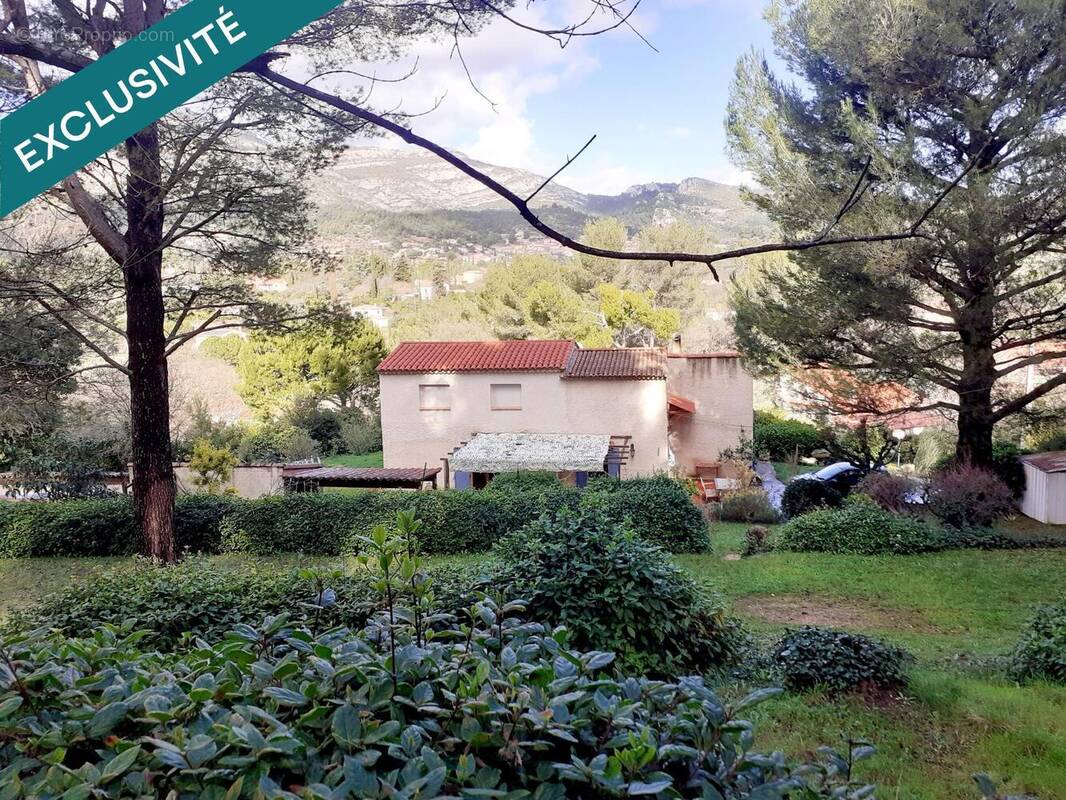 Photo 1 - Maison à ROQUEVAIRE