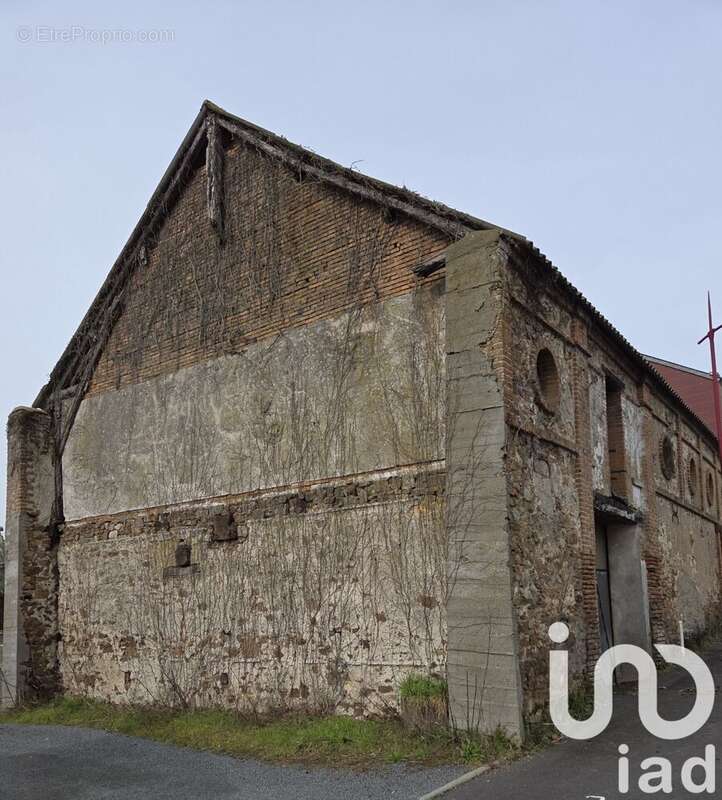 Photo 7 - Parking à TREMENTINES