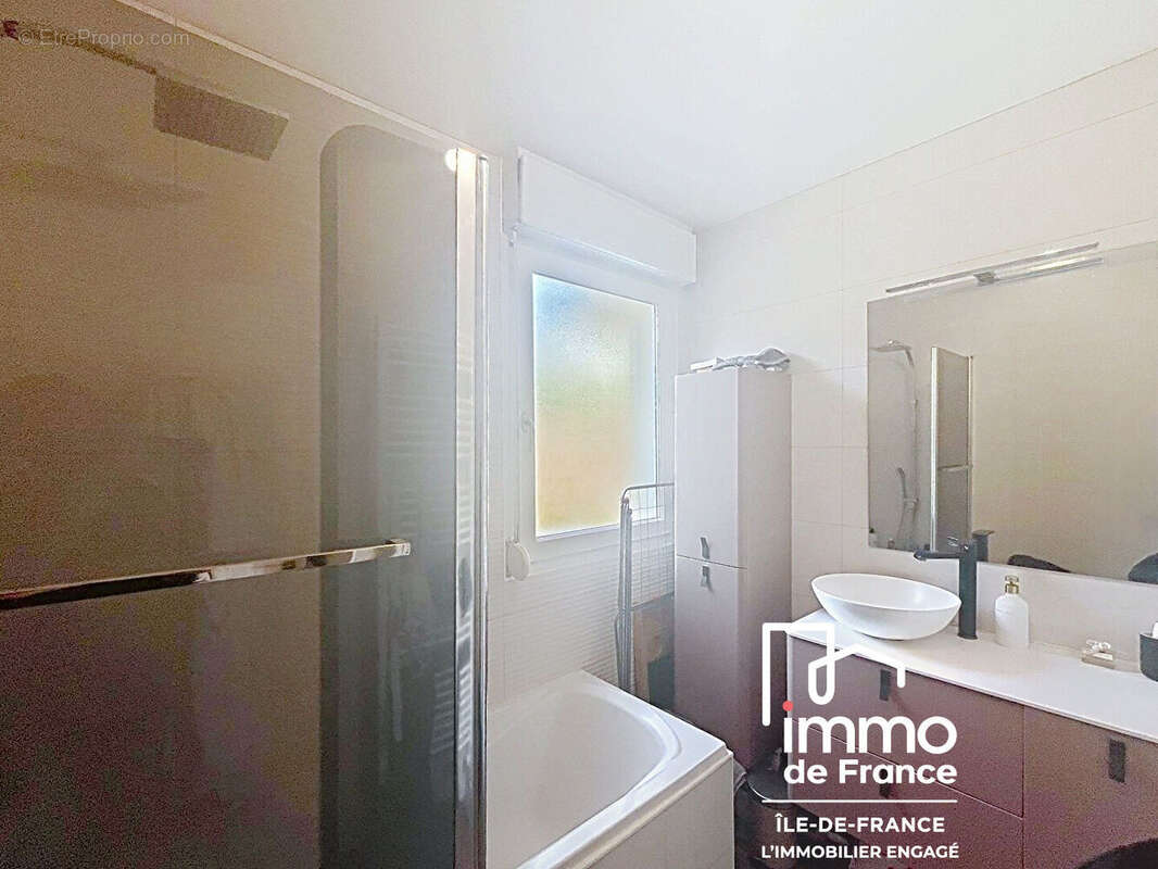 Appartement Bussy Saint Georges 3 pièce(s) 64.1 m2 terrain de 110.3 m² - photo 6