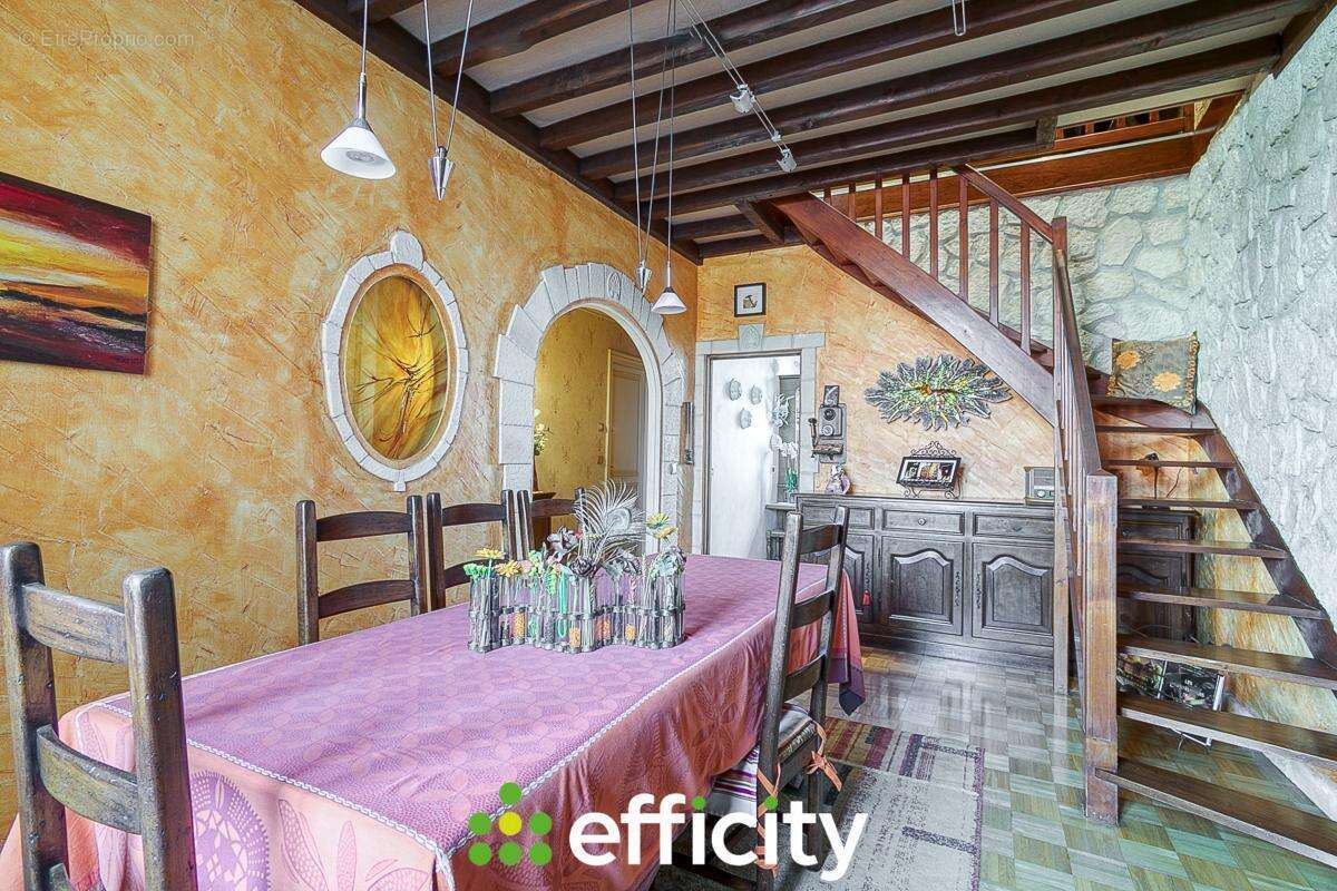 Maison à SAINT-FONS