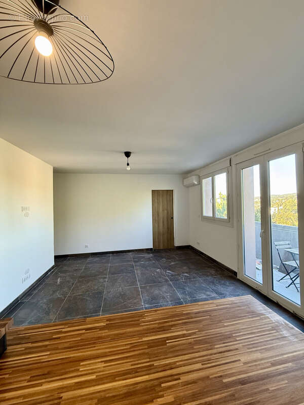 Appartement à MARSEILLE-11E