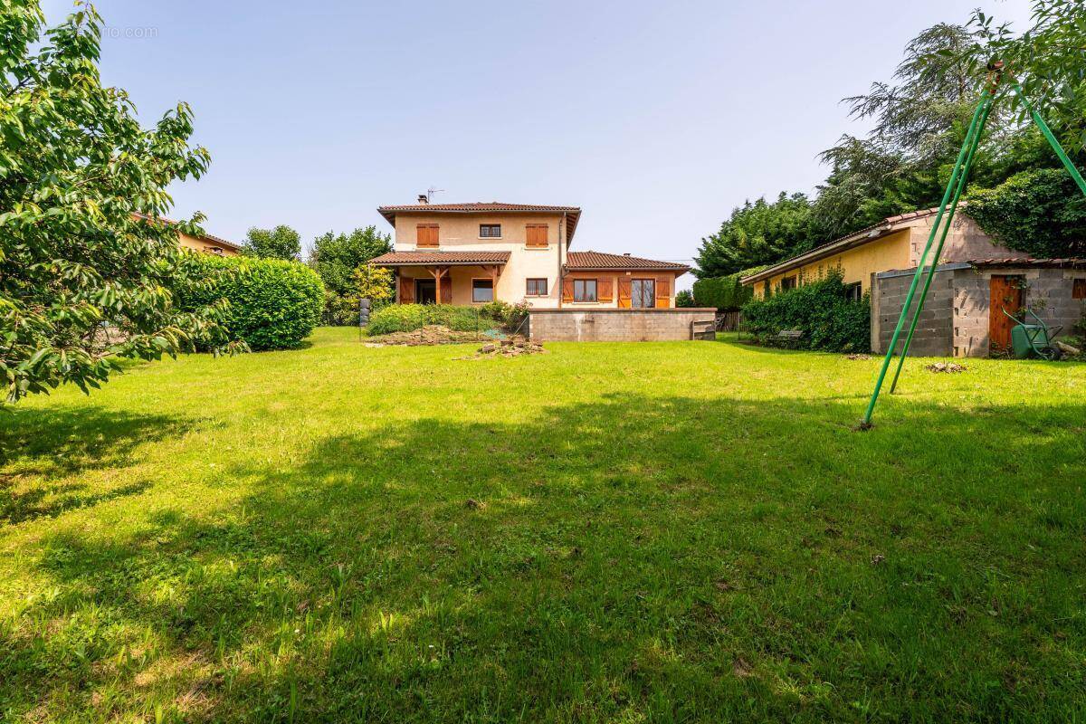 Maison à SAINT-GERMAIN-SUR-L&#039;ARBRESLE