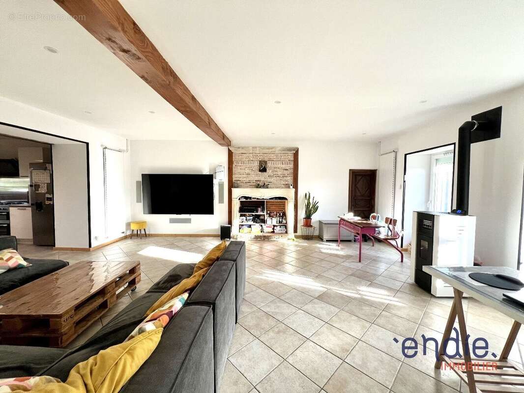 Maison à NEUVILLE-DE-POITOU