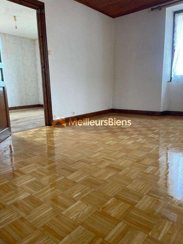 Appartement à SELONCOURT