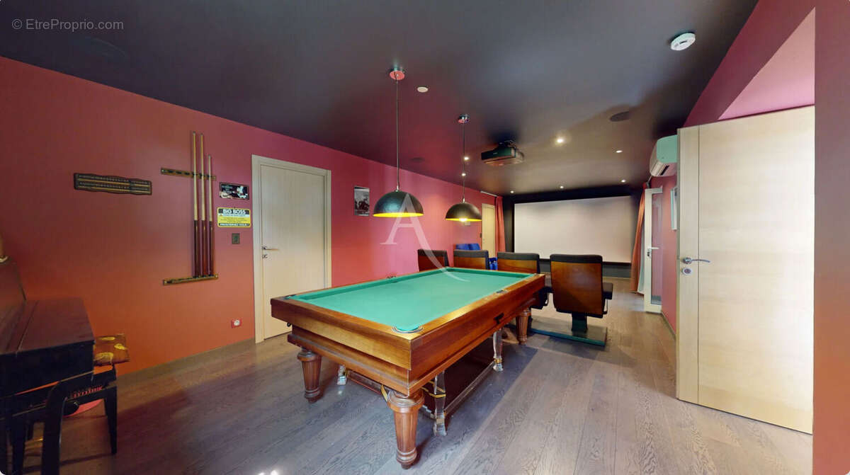 Maison à VIGNEUX-SUR-SEINE