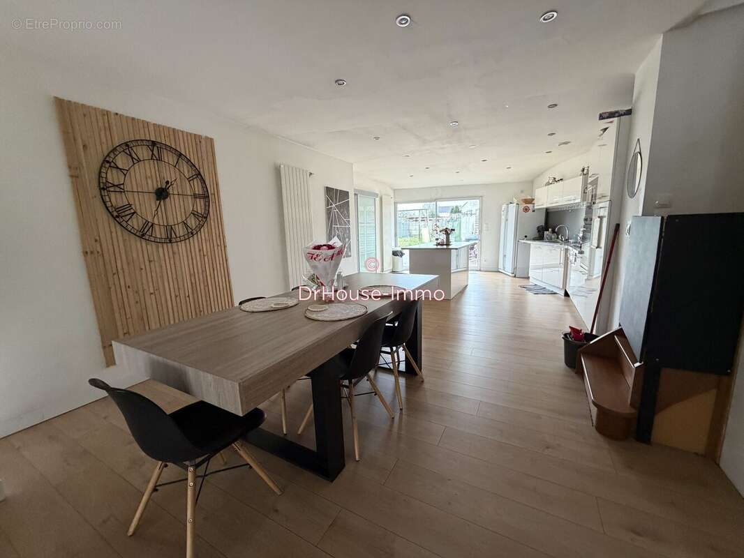 Maison à FRESNES-SUR-ESCAUT