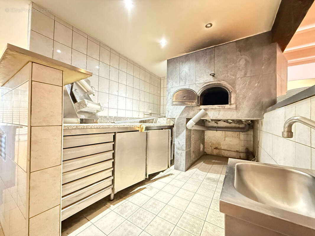 Commerce à MONCEL-LES-LUNEVILLE