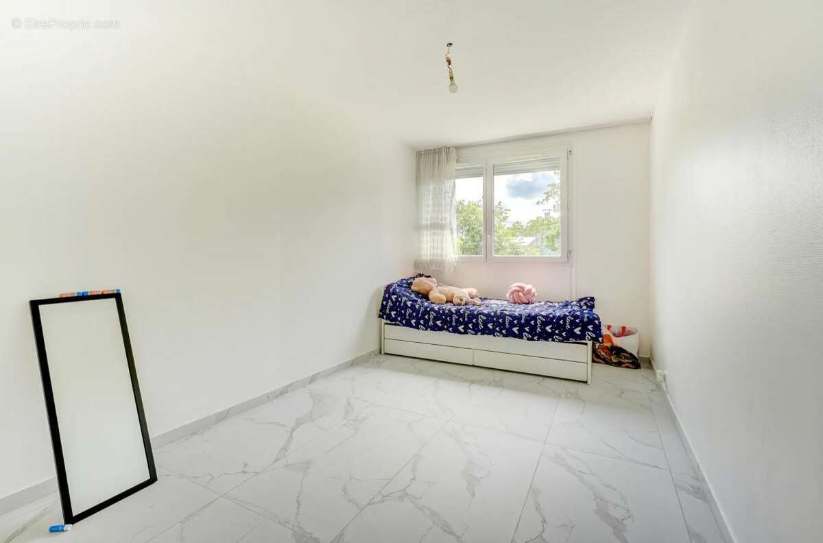 Appartement à BRON