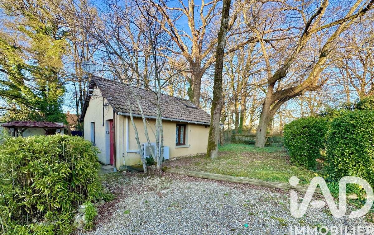 Photo 4 - Maison à SOMMECAISE