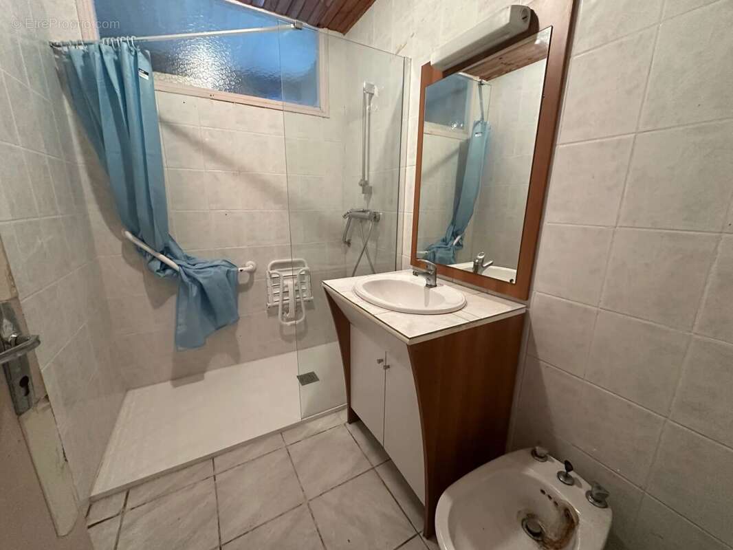 Maison à LAPEYROUSE-FOSSAT