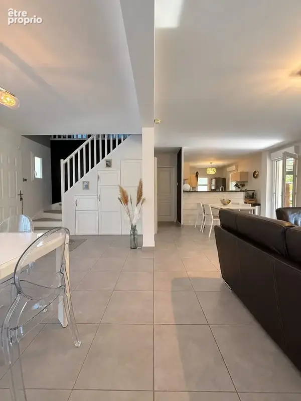 Maison 6 pièces 127 m² à vendre à Joue-Les-Tours (37300) - photo 4