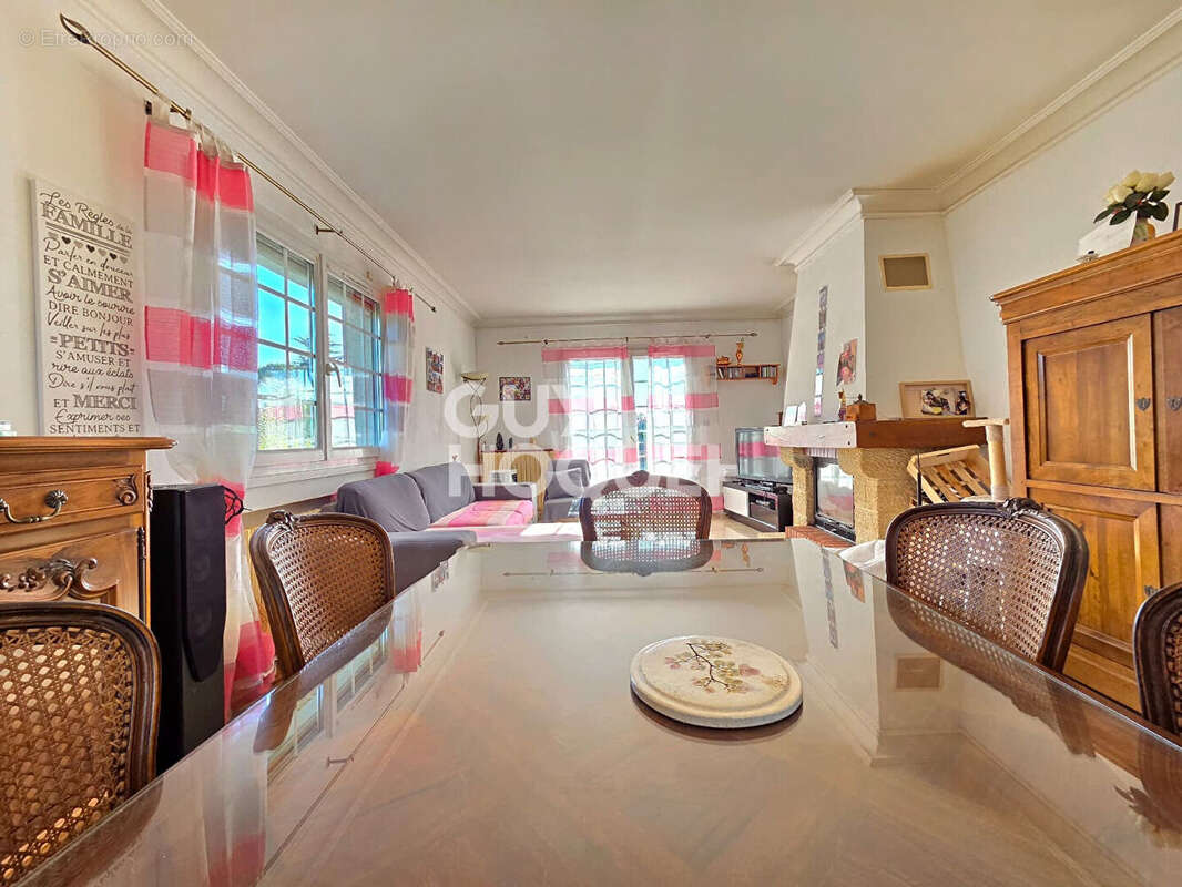 Maison à RILLIEUX-LA-PAPE