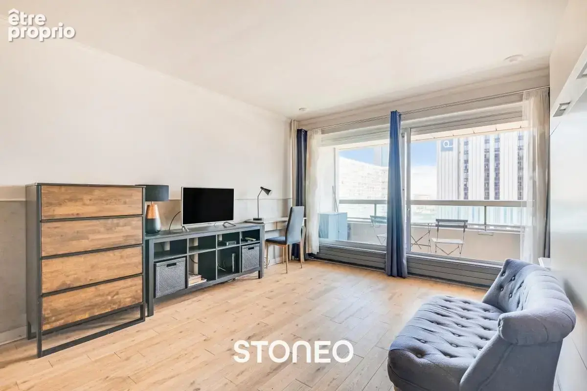 Appartement à PARIS-14E