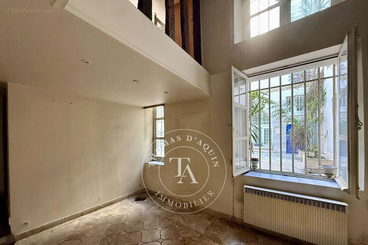 Appartement à PARIS-6E