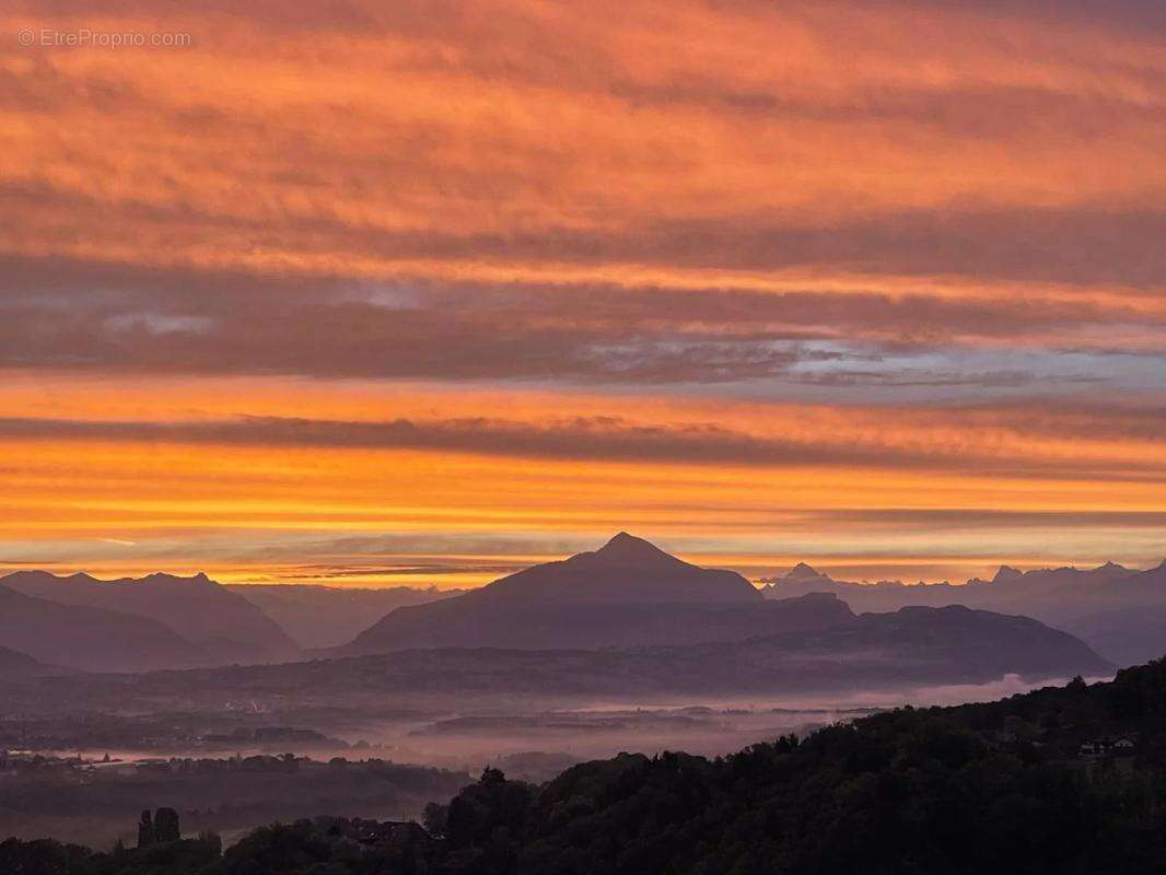 Maison à MONNETIER-MORNEX