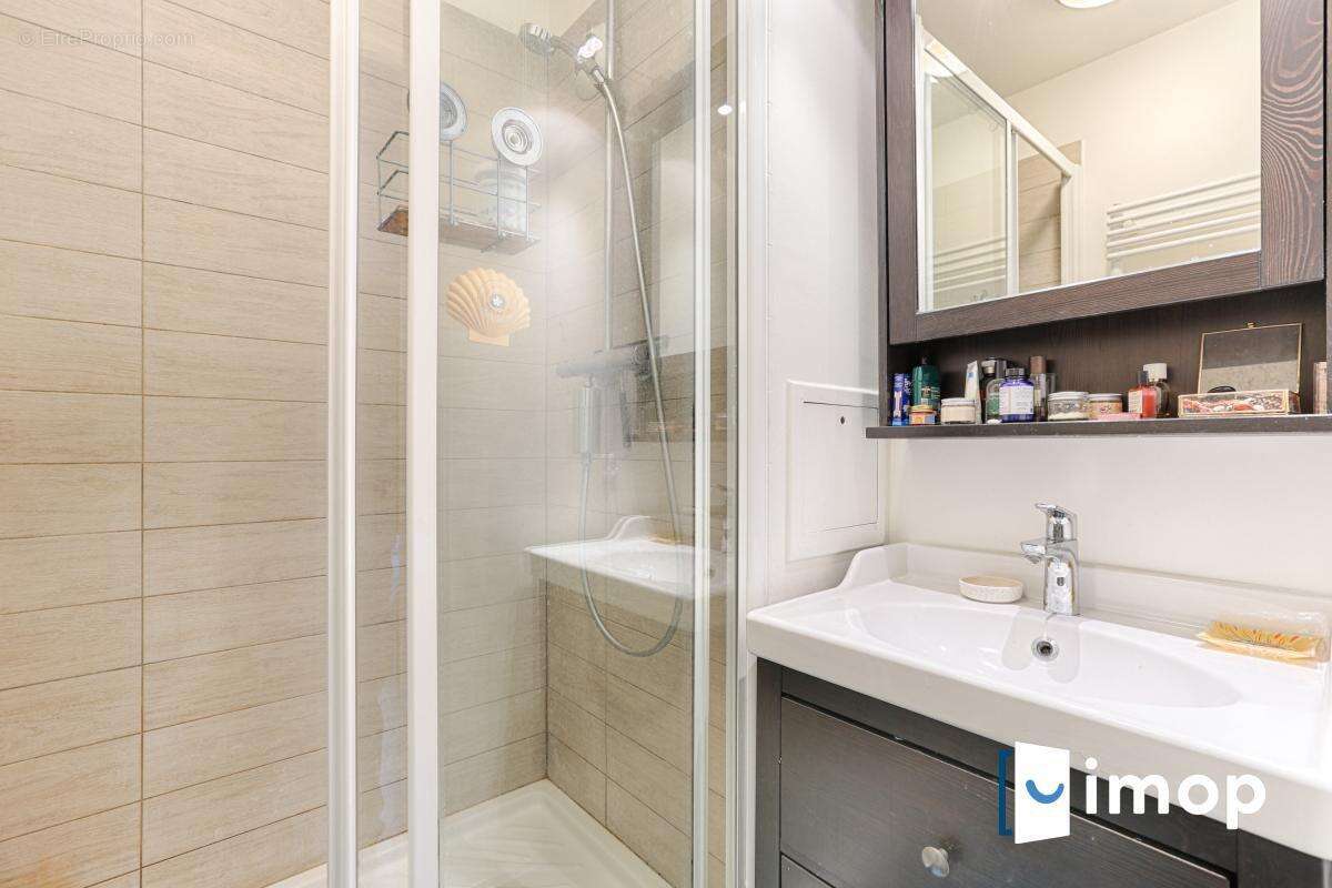 Appartement à PARIS-12E
