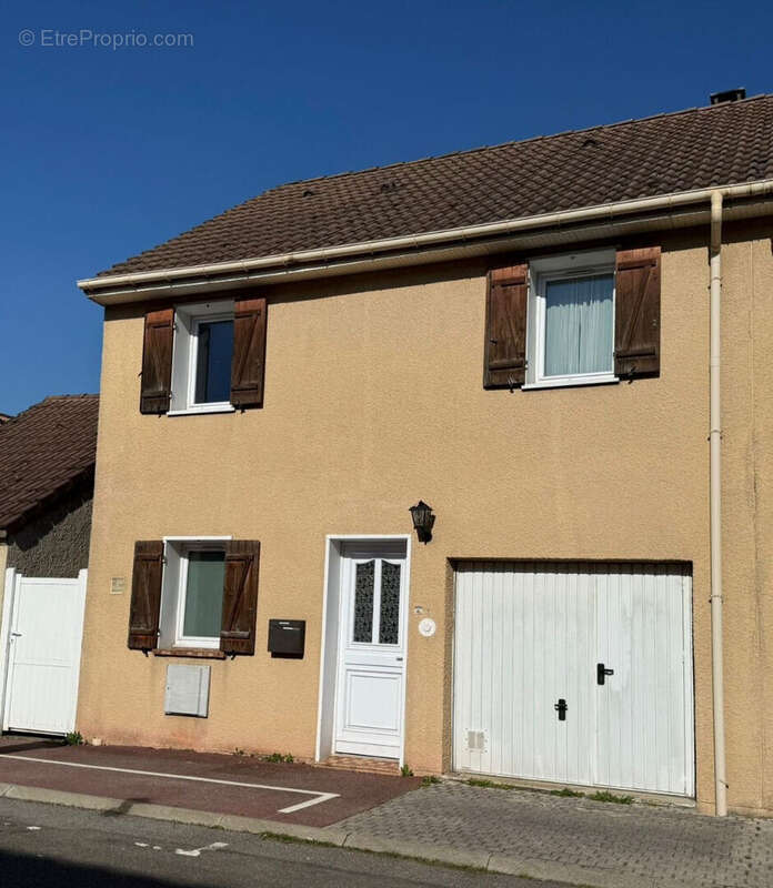 Maison à AUBERGENVILLE