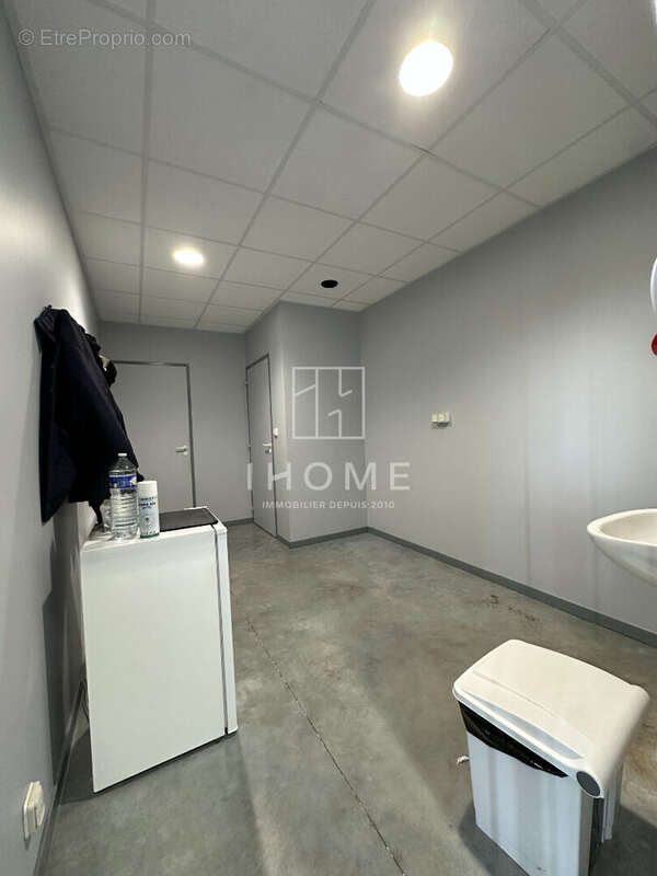 Commerce à LA CHAPELLE-ACHARD