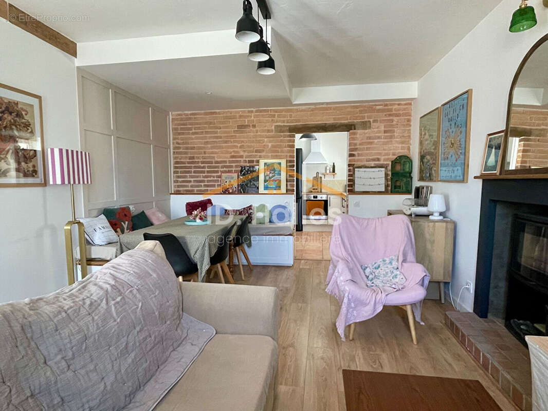 Maison rénovée avec charme - 2 chambres - photo 3