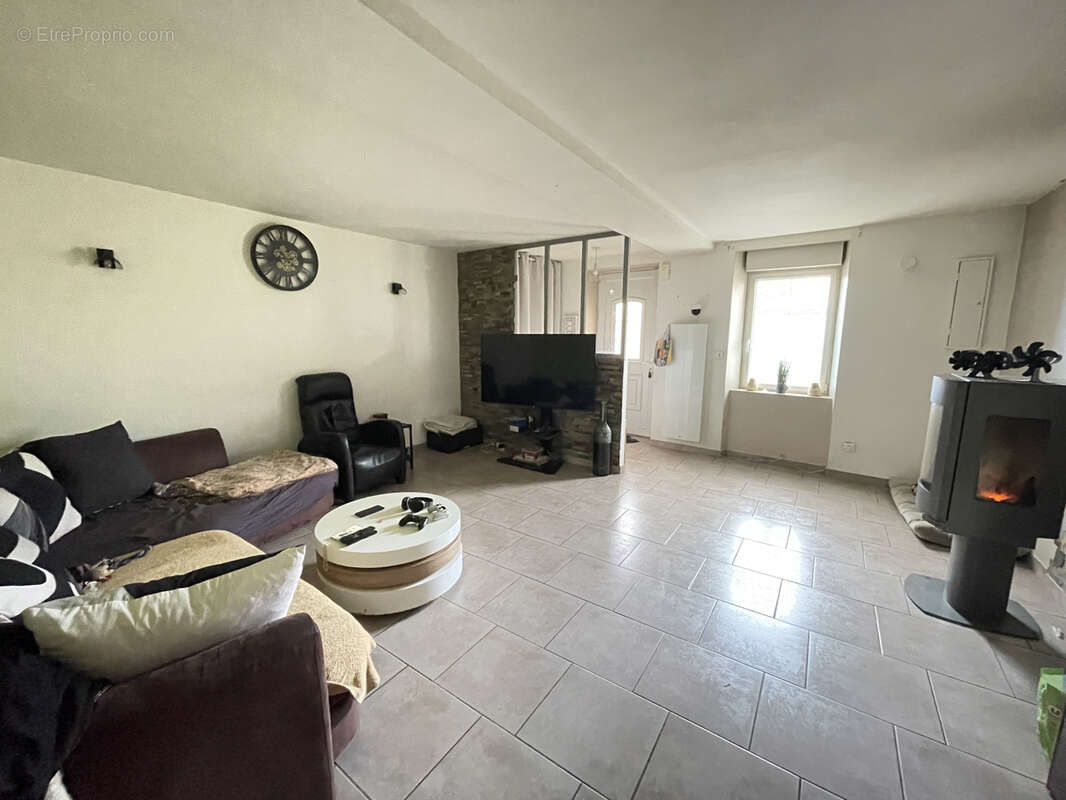 Maison à LA CORNUAILLE