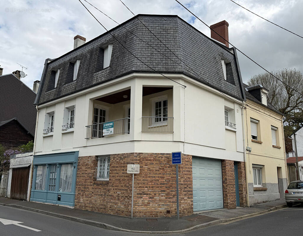 Maison à LILLEBONNE