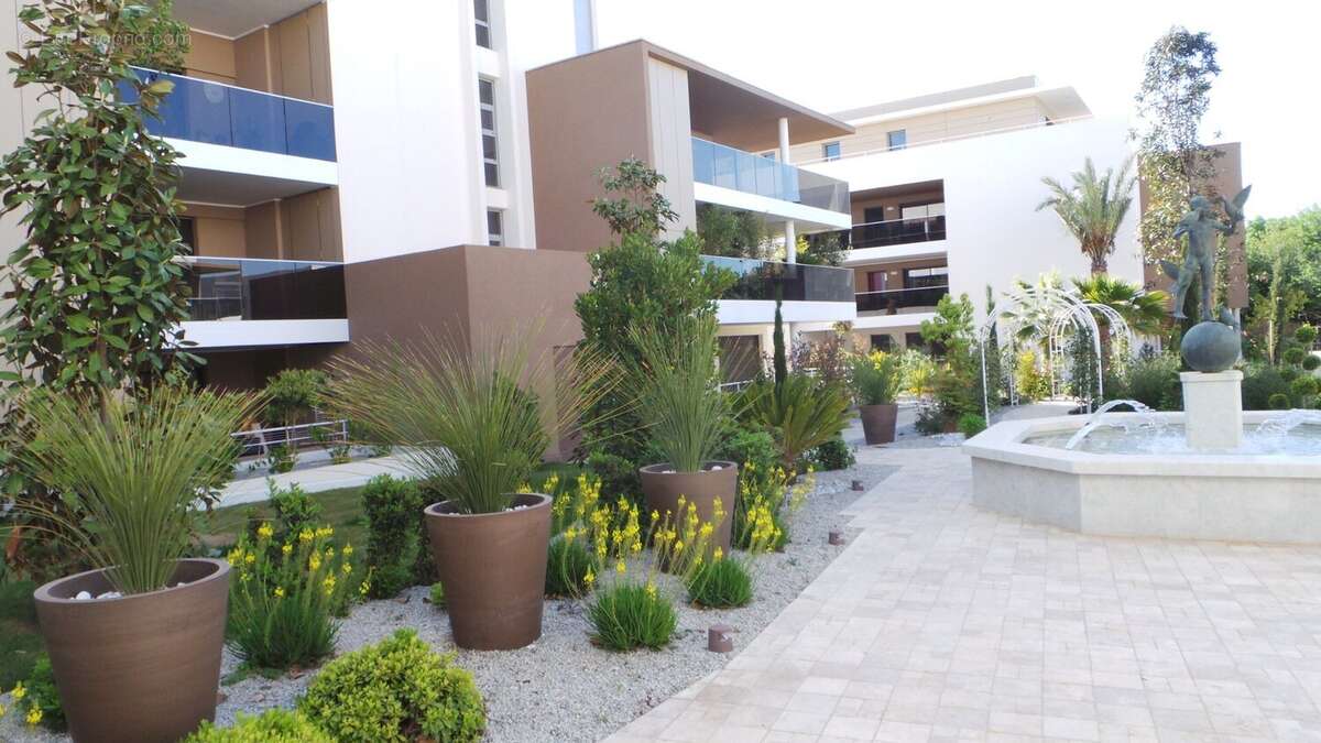 Appartement à LATTES